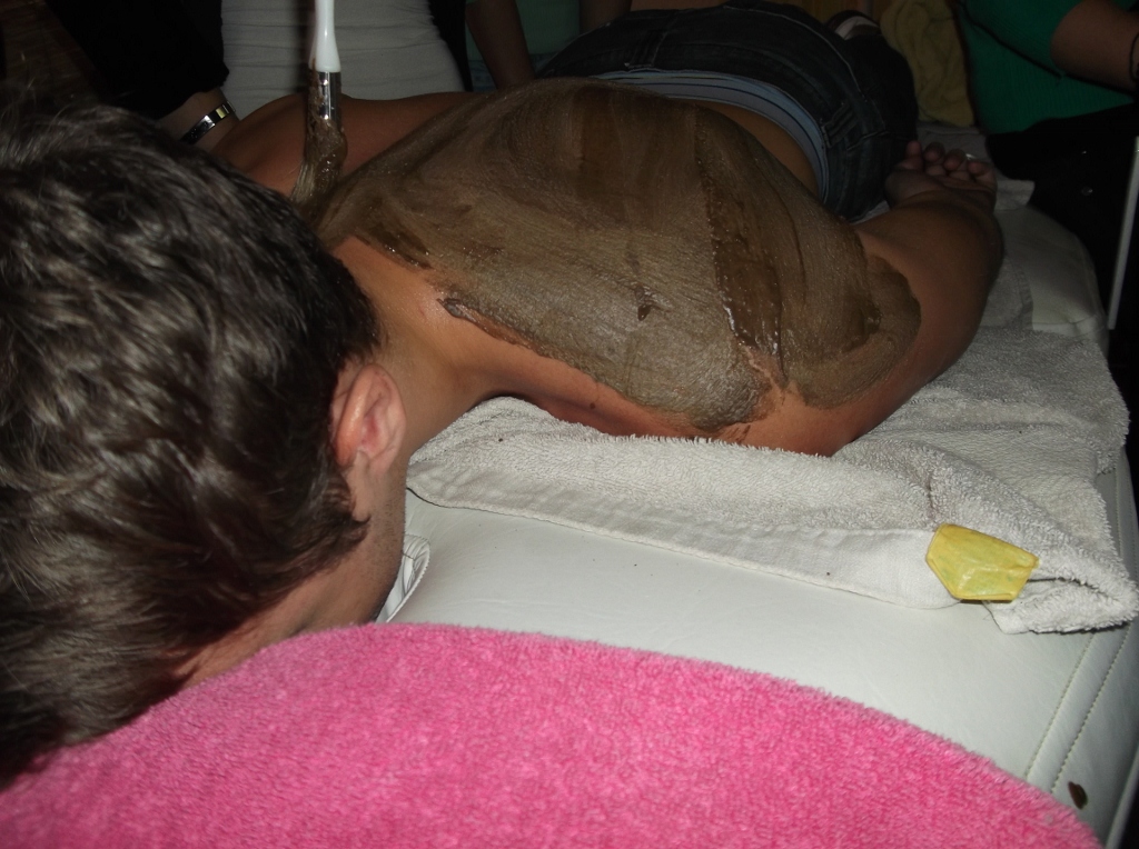Parafango tretman Sa nastave masaze na Akademiji Purity