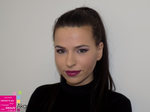 SMOKEY EYES – sa nastave na kursu Tehnike šminkanja lica, tehnika nanošenja i vežba
