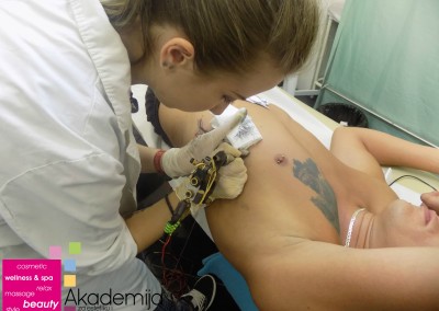 Kurs tetoviranja na Akademiji Purity – atmosfera sa nastave