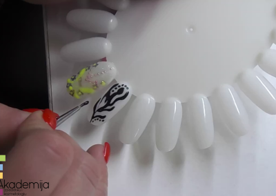 tehnike ukrašavanja noktiju