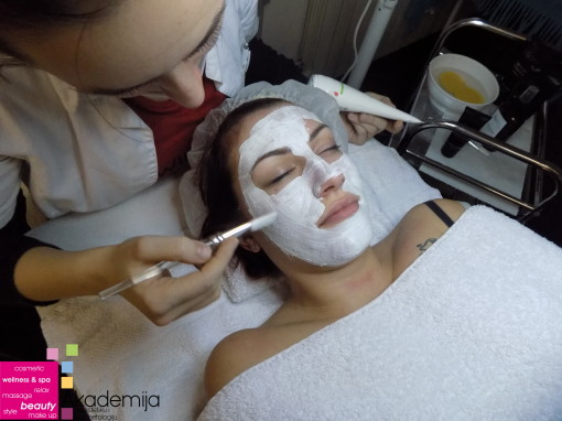 OSVEŽENJE LICA MASKOM – tretman sa nanotehnološkom Purity kozmetikom