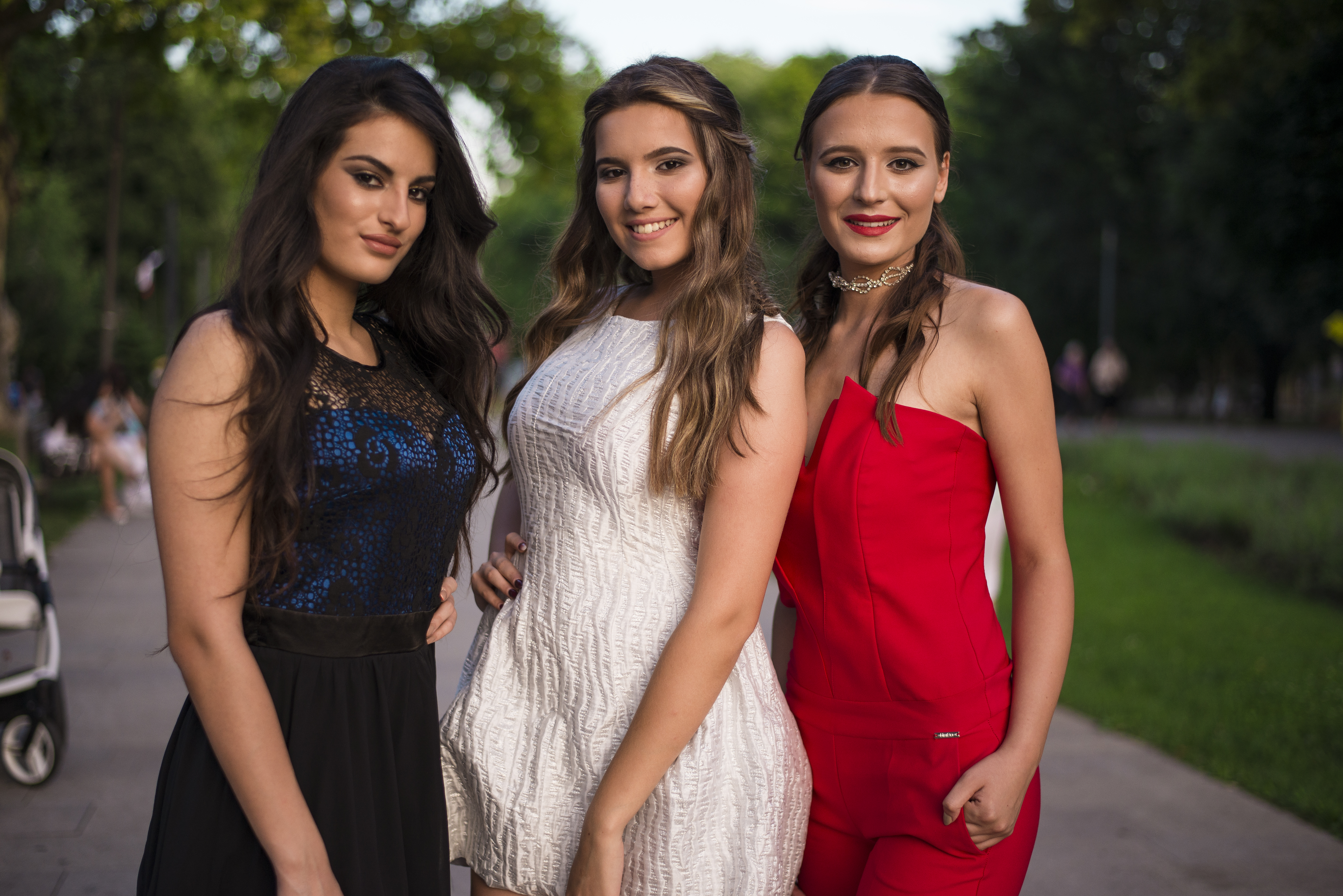 TRI NAJLEPŠE DEVOJKE – nagradno fotografisanje novih članica Miss Serbia