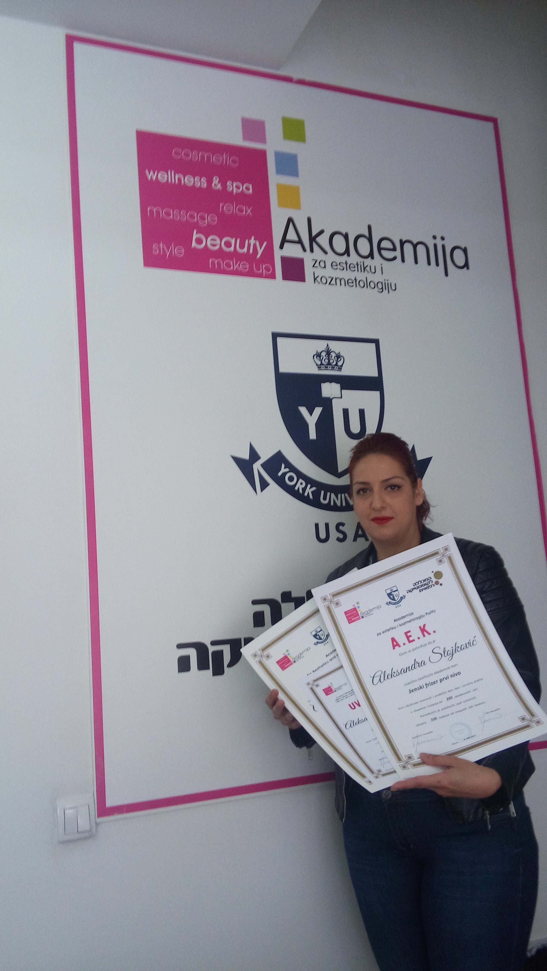 Aleksandra Stojković, akademski kurs za ženskog frizera