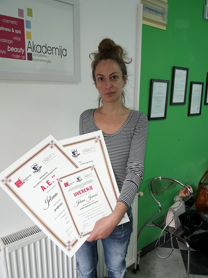 Jelena Jovović, akademski kurs profesionalnog šminkanja