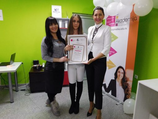 Jelica Bugarić, akademski kurs profesionalnog šminkanja