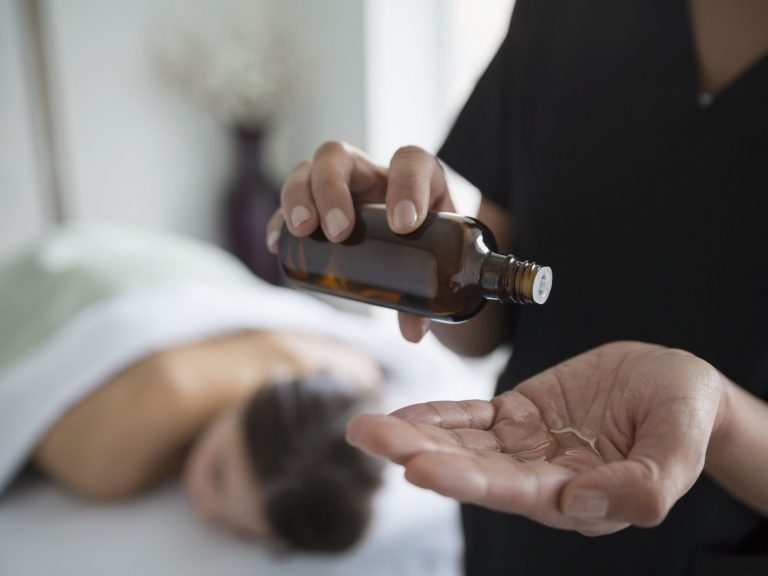Dejstvo terapeutske masaže na lumbalni sindrom